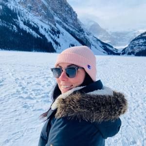 Meet your Posher, Danielle